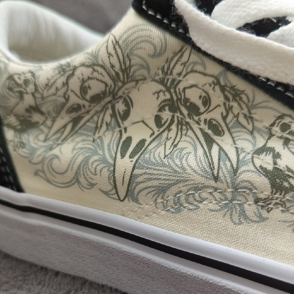 Vans Black and Cream Women's Sneakers - Picture 2 of 14